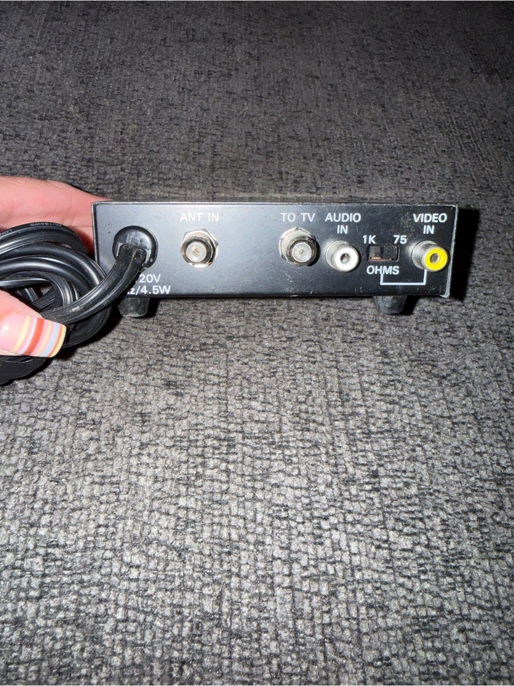 Vintage Radio Shack RF Modulator Channel 3/4 AV Video TV Converter Retro Gaming - Picture 4 of 4
